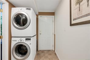 2280 Aldeane Ave — listing photo 49 of 77