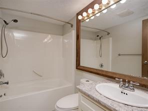 205-930 Yates St — listing photo 20 of 28