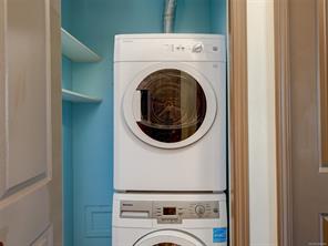 205-930 Yates St — listing photo 24 of 28