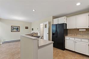 6-909 Carolwood Dr — listing photo 24 of 66