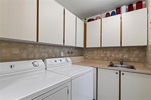 6-909 Carolwood Dr — listing photo 31 of 66
