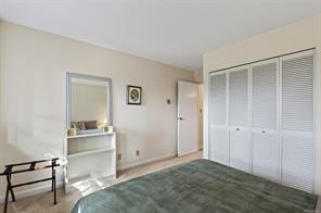 6-909 Carolwood Dr — listing photo 47 of 66