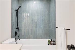 2-519 Foul Bay Rd — listing photo 58 of 74