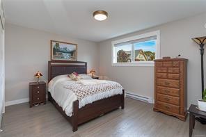 2485 Orchard Ave — listing photo 17 of 59