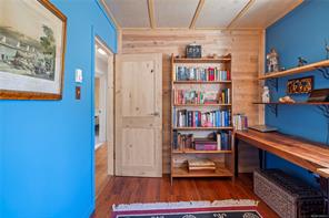 5212 Gainsberg Rd — listing photo 18 of 59