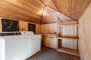 1030 Falmouth Rd — listing photo 19 of 25