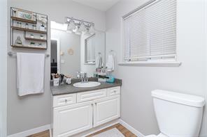 2486 Skedans Rd — listing photo 17 of 46