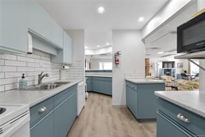 23-2070 AMELIA Ave — listing photo 33 of 48