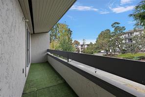216-3235 Quadra St — listing photo 18 of 28
