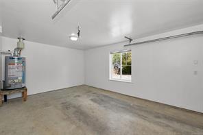 7-3365 Auchinachie Rd — listing photo 33 of 40
