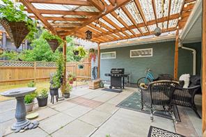 1029 Wychbury Ave — listing photo 14 of 41
