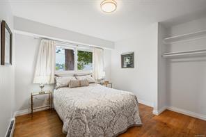 1029 Wychbury Ave — listing photo 25 of 41