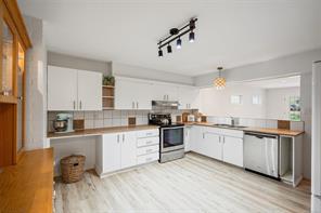 1029 Wychbury Ave — listing photo 27 of 41