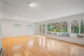 1029 Wychbury Ave — listing photo 34 of 41