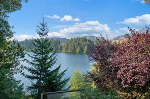 2815 Lake End Rd, Langford