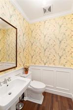 238 Richmond Ave — listing photo 16 of 53
