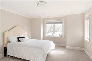238 Richmond Ave — listing photo 21 of 53