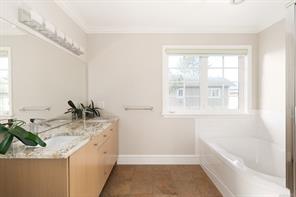 238 Richmond Ave — listing photo 25 of 53