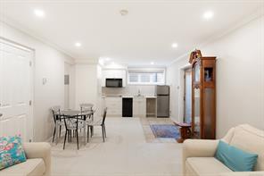 238 Richmond Ave — listing photo 31 of 53