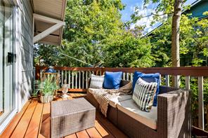 1320 Bond St — listing photo 22 of 63