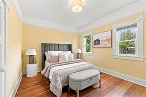 1320 Bond St — listing photo 24 of 63