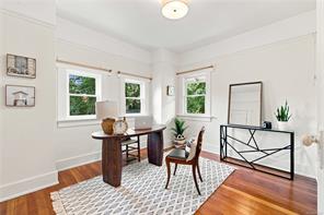 1320 Bond St — listing photo 25 of 63