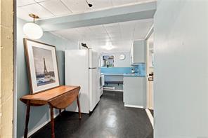 1320 Bond St — listing photo 42 of 63
