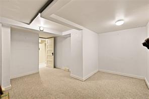 1320 Bond St — listing photo 45 of 63