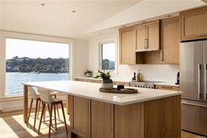 532 Beach Dr — listing photo 15 of 57