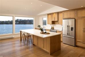 532 Beach Dr — listing photo 24 of 57