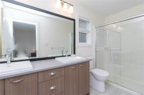 1166 Bombardier Cres — listing photo 15 of 43