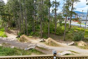 1166 Bombardier Cres — listing photo 30 of 43