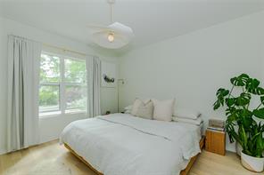 2624 Estevan Ave — listing photo 15 of 49