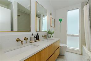 2624 Estevan Ave — listing photo 20 of 49
