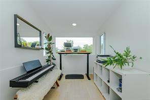 2624 Estevan Ave — listing photo 29 of 49