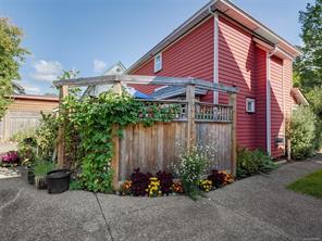 1110 Reno St — listing photo 32 of 40