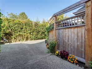 1110 Reno St — listing photo 33 of 40