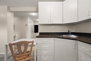 3615 Doncaster Dr — listing photo 23 of 40
