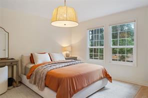 4661 Amblewood Dr — listing photo 15 of 45