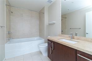 901-379 Tyee Rd — listing photo 18 of 27