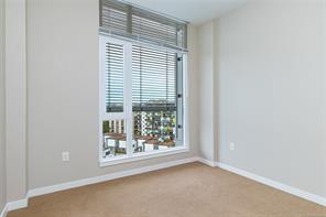 901-379 Tyee Rd — listing photo 20 of 27