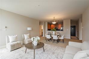 306-330 Waterfront Cres — listing photo 16 of 39