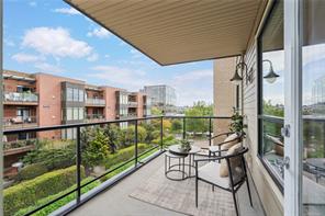 306-330 Waterfront Cres — listing photo 18 of 39