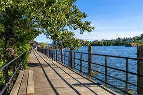 306-330 Waterfront Cres — listing photo 33 of 39