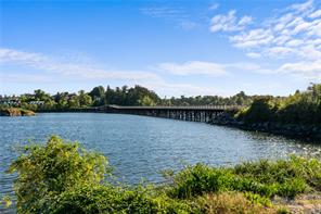 306-330 Waterfront Cres — listing photo 34 of 39