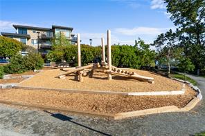 306-330 Waterfront Cres — listing photo 35 of 39