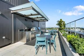 401-845 Johnson St — listing photo 21 of 26