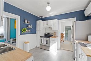 1122 North Park St — listing photo 17 of 36