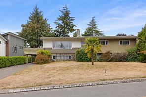 1867 Grandview Dr, Saanich