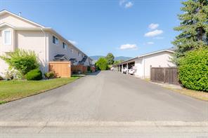 5433 Woodland Cres — listing photo 39 of 42